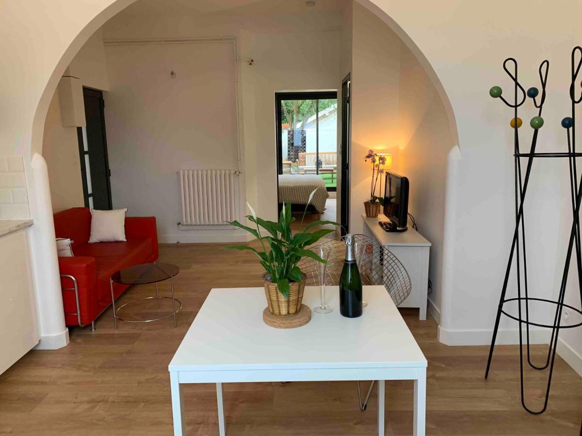 Secret Garden Apartment Ay-Champagne Exterior foto