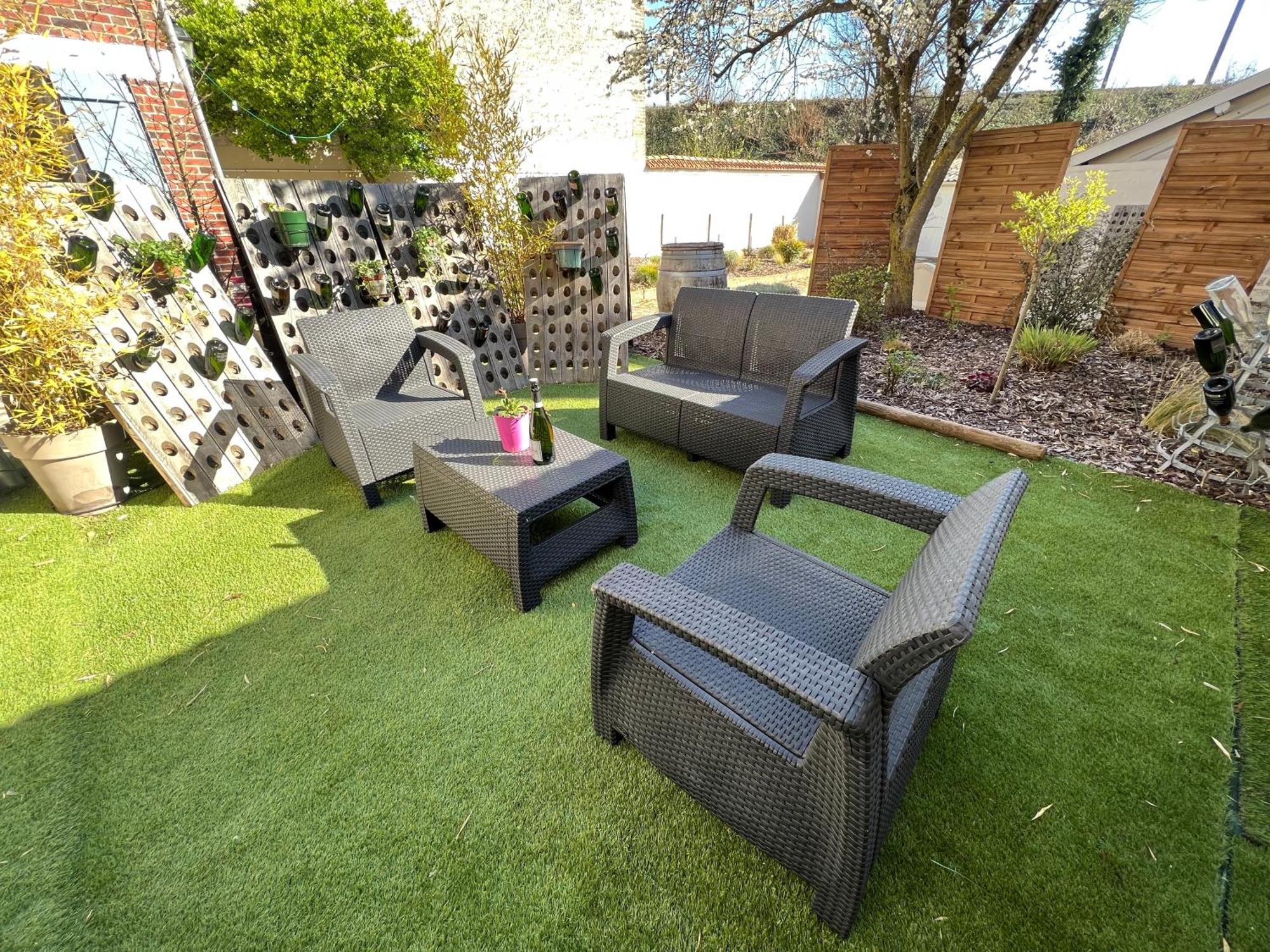Secret Garden Apartment Ay-Champagne Exterior foto